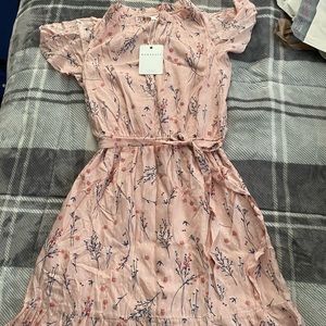 Floral dress with elastic band